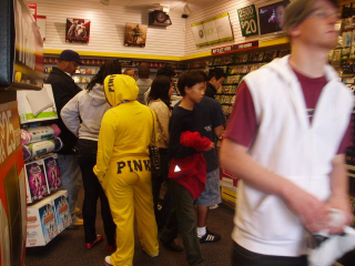 Illustration for article titled Black Friday In Photos
